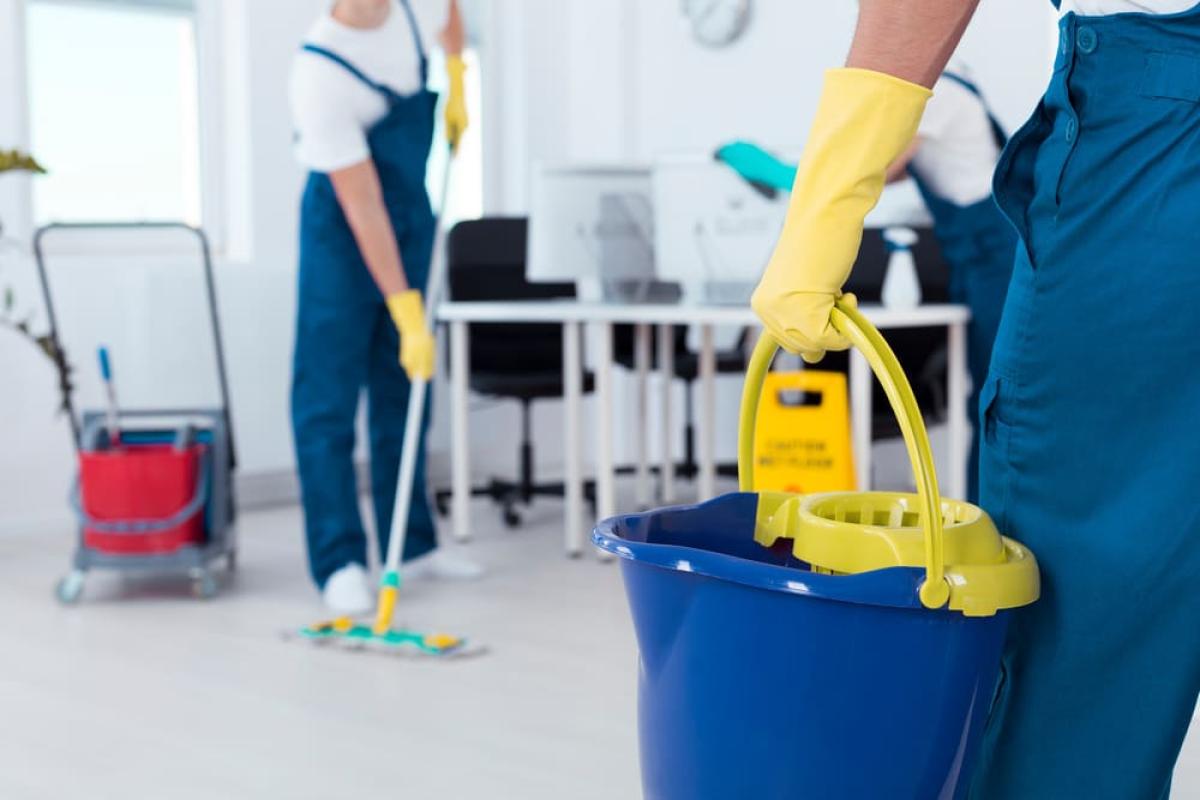 CLEANER SWIFT -AdobeStock-123911149